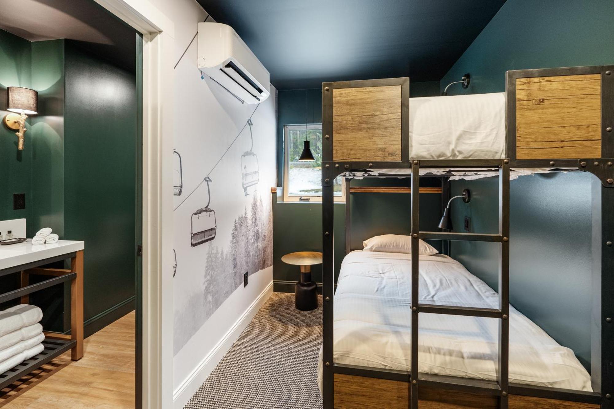 Inn At Mount Snow เวสต์โดเวอร์ ภายนอก รูปภาพ