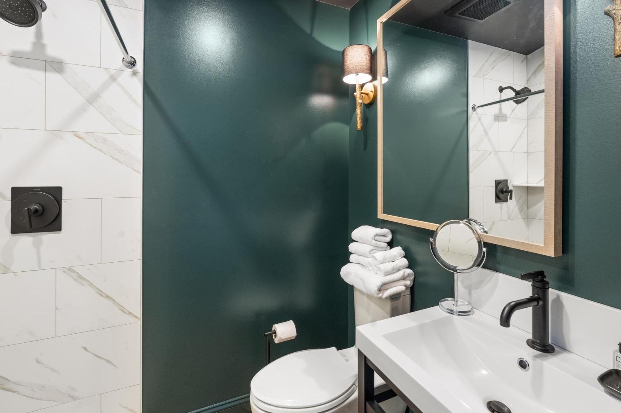 Inn At Mount Snow เวสต์โดเวอร์ ภายนอก รูปภาพ